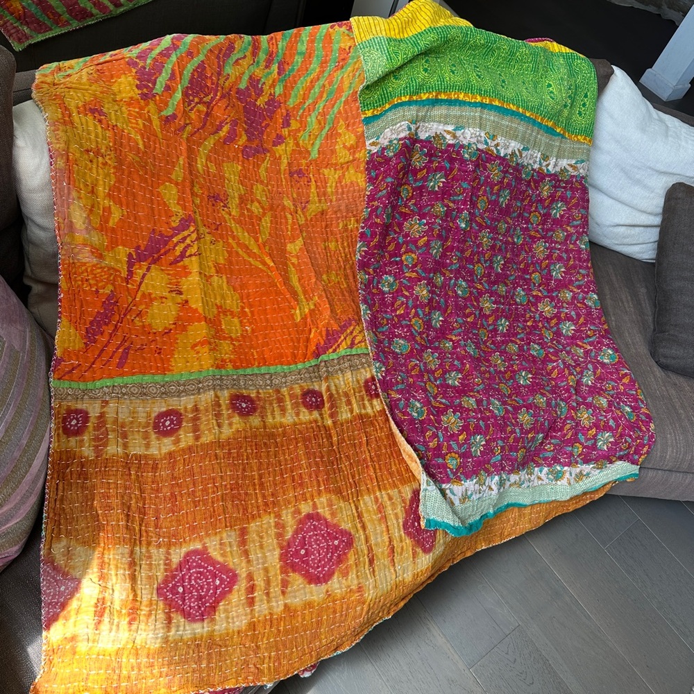 More 💛🩷Beautiful handmade quilts. 100% cotton. One of a kind 💖 Blankets💫